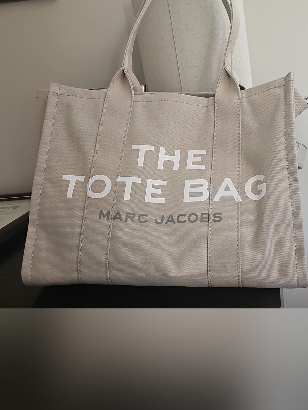 Marc Jacobs Tote Bag in Light Taupe Canvas with White Logo